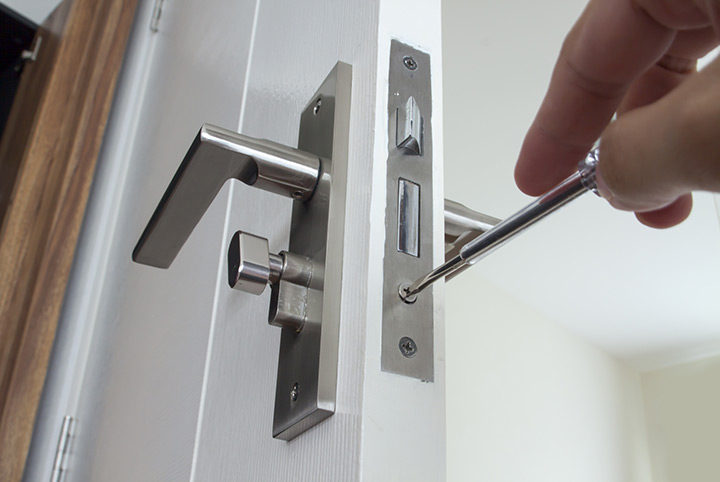 Our local locksmiths are able to repair and install door locks for properties in Canary Wharf and the local area.